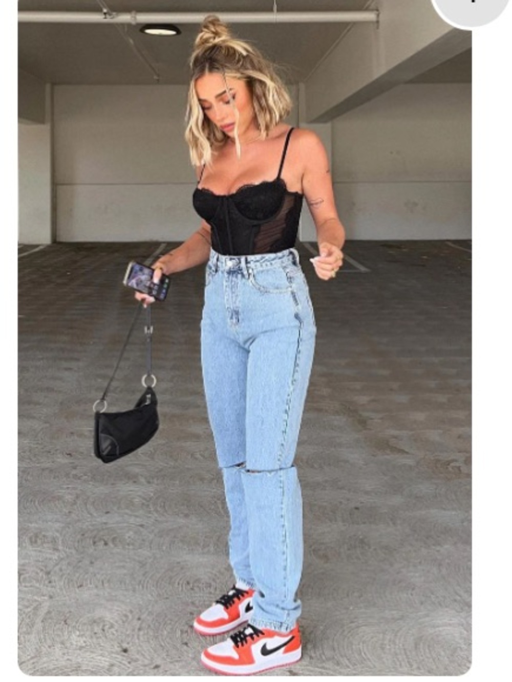 White Fox Boutique High-Waist Distressed Straight-Leg Jeans in Washed Blue